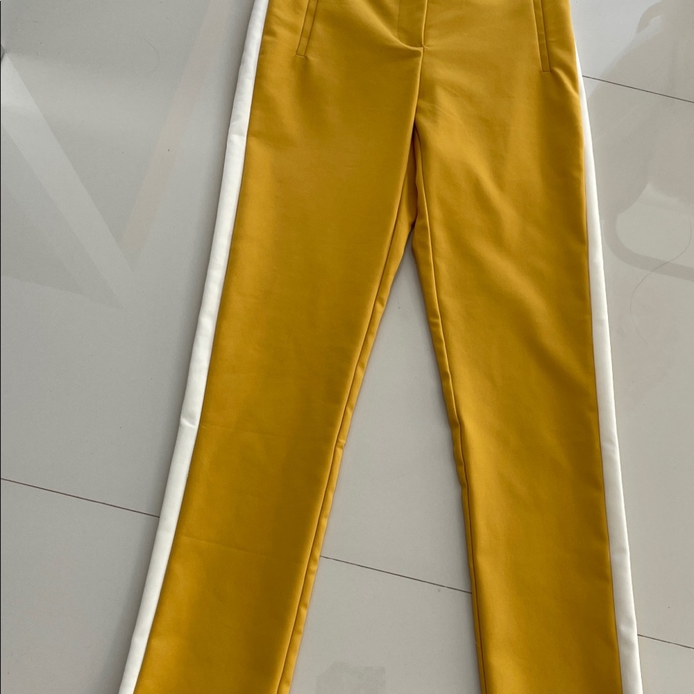 NWOT. Alythea Mustard Pants White Tux Strip Down Sides